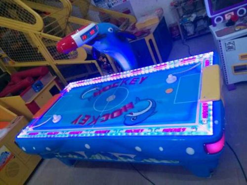 Dolphin Hockey Game Machine