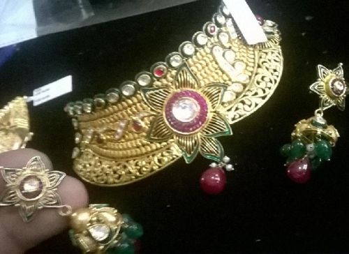 Kundan Necklace Set