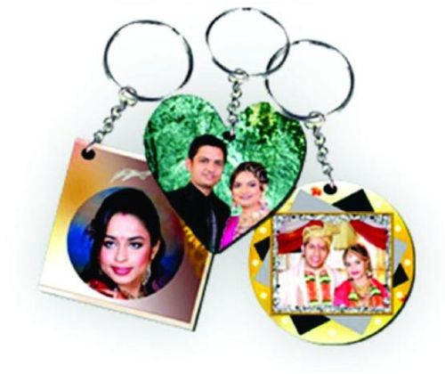 Printed Metal Designer Keychains, Shape : Multishape