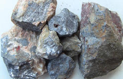 Lump Zinc Ore, Size : 1-50 Mm, Lumps