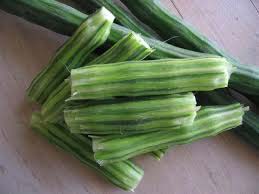 Organic Fresh Drumstick, For Cooking, Feature : Eco-Friendly, Floury Texture, Good In Taste, Healthy