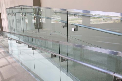 Glass railing