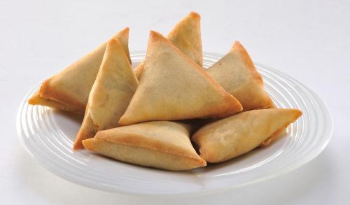 Vegetable samosa, Brand Name : Farsan
