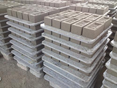 Brick Pallet, Color : Grey
