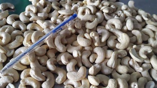 Cashew nuts, Brand Name : DOLLY