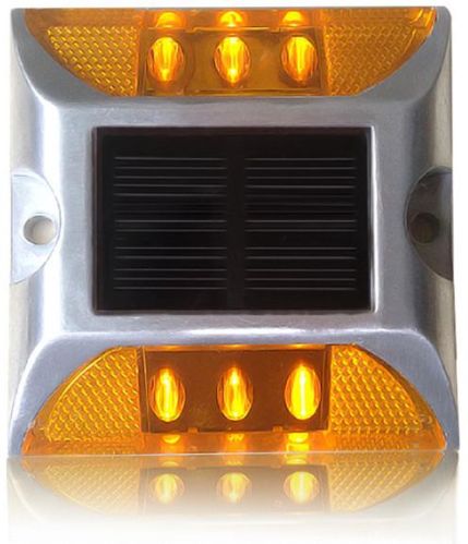 Aluminum Solar Road Stud Flashing Light 105*105*25MM