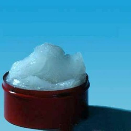 Petroleum jelly, Brand Name : VMF, Packaging Type : White