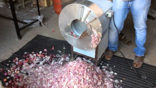 Onion Cutting Machine