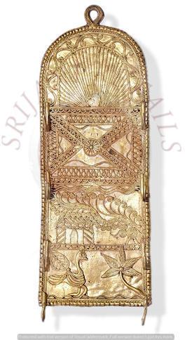 Brass / Bell Metal Dokra 8 Key Hanger, Color : Golden Yellow