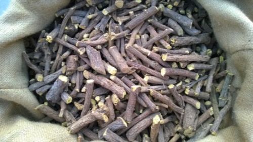 Machine Cut Licorice Roots, For Extracting Sweet Flavor, Style : Dried