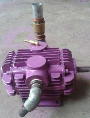 Rotary Vane Vacuum Pump