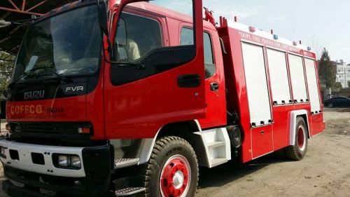 1000-2000kg Fuel Fire Fighting Truck, Tyre Type : Tubed, Tubeless