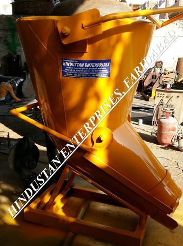 Concrete Banana Bucket, Capacity : 0.500 M3