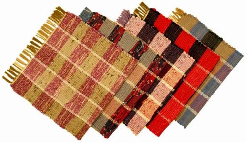 Cotton Checkered Rugs, For Home, Office, Feature : Impeccable Finish