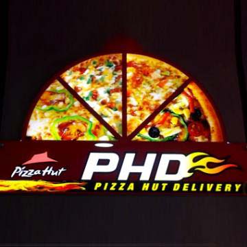 LED Picture Frame, For Termite Proof, Stylish Look, Perfect Shape, Elegant Design, Packaging Type : Carton Box