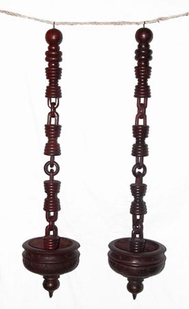 Wood Chain With Flower