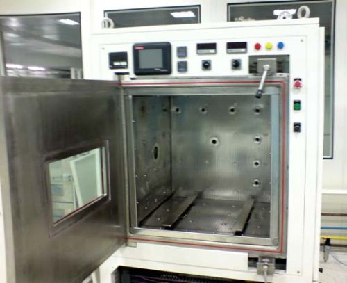 Vacuum Oven