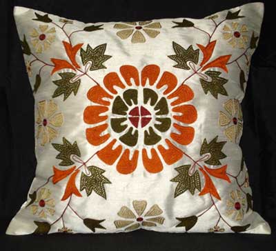 Item Code : SHI DCC 003 Embroidery Cushion Cover