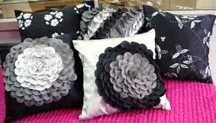 Item Code : SHI DCC 021 Decorative Cushion Cover