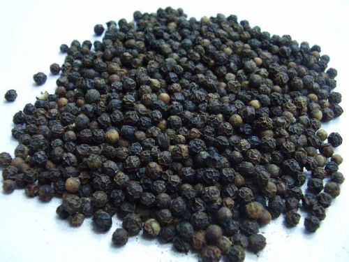 Round Organic Black Pepper Seeds, For Cooking, Style : Raw