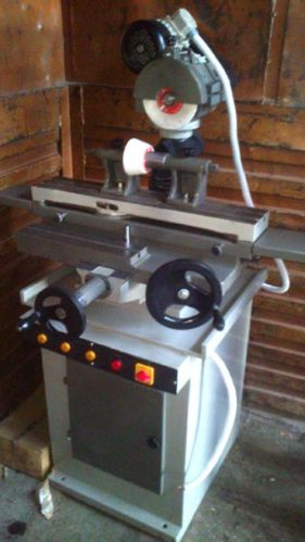 Tool & Cutter Grinder Machine