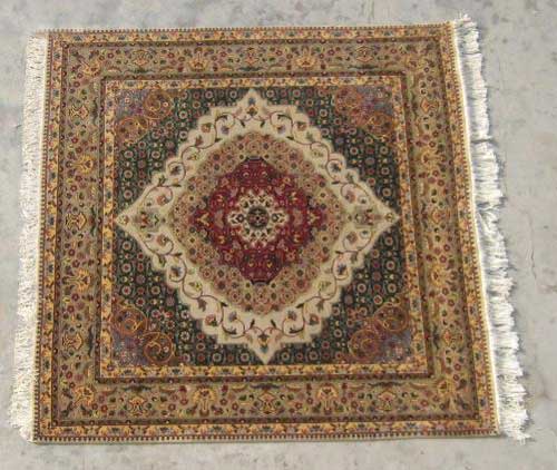 Hand Knotted Woolen Carpet (04)