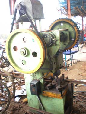 Power Press Machine, Automatic Grade : Automatic