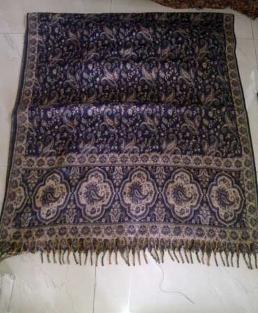 Acrylic Shawl (04)