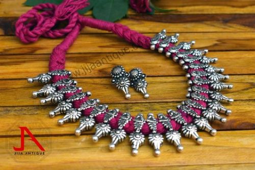 TMTCN-002 Thread Necklace Set