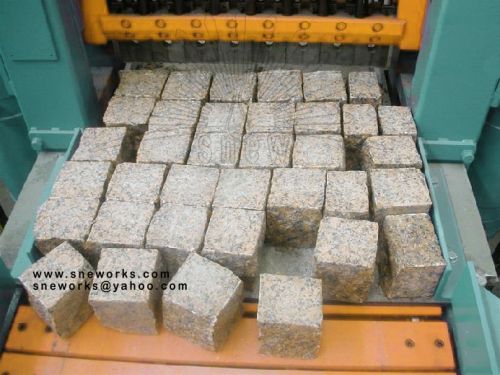 Stone Splitting Machine