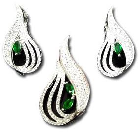Designer Pendant Set