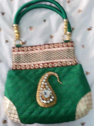 Cushion Keri Designer Purse