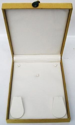 Necklace Box