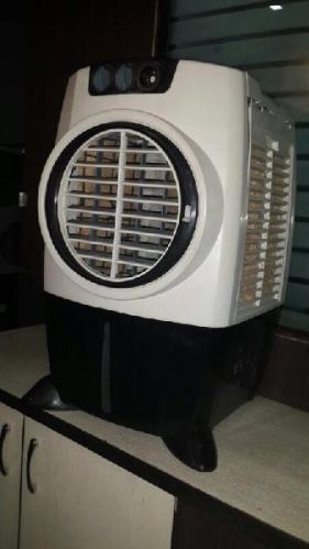 Plastic Cooler body2