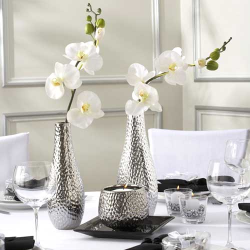 Shiny Hammered Vase, Packaging Type : Silver
