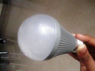 5 Watt LED Bulb