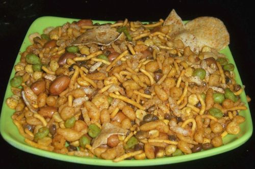 Navratan Mixture Namkeen 02