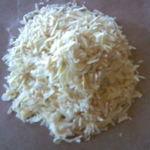Onion flakes