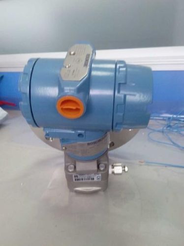 Pressure Transmitter, output signal : 4 to 20 mA