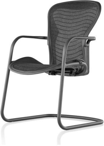 CLASSIC AERON SIDE CHAIR