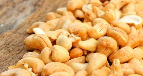 Cashew nuts, Packaging Type : Plastic Packet