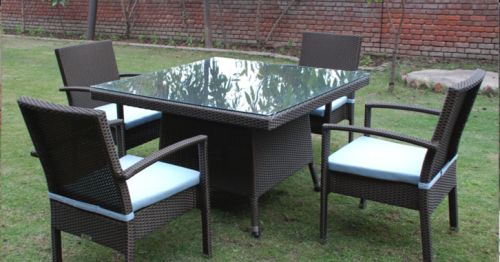 DUBLIN SQUARE OUTDOOR DINING SET