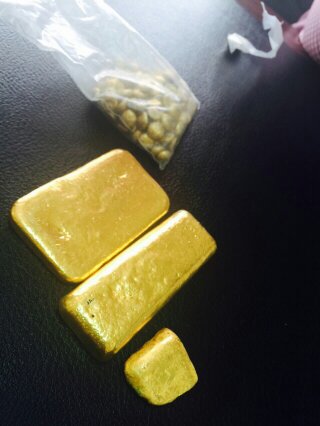 AU GOLD BARS/DUST AND DIAMOND