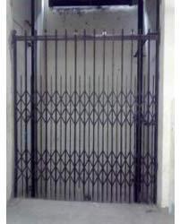 Mild Steel Collapsible Elevator Doors, Feature : Corrosion Proof, Fine Finishing, High Strength, Optimum Quality