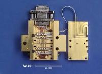 Low Noise Amplifiers