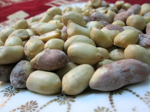 Common Peanut Kernels, For Cooking Use, Making Oil, Feature : Good For Health, Non Harmful, Optimum Quality