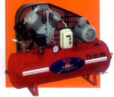 Reciprocating air compressor