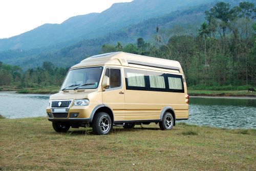 Force Tempo Traveller