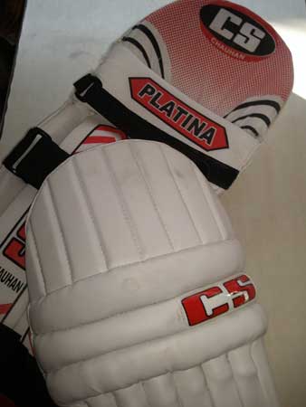 Cotton Cricket Batting Pads, For Leg Protector, Pattern : Plain, Printed