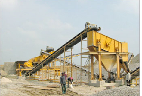 Belt Conveyor, For Moving Goods, Feature : Easy To Use, Excellent Quality, Long Life